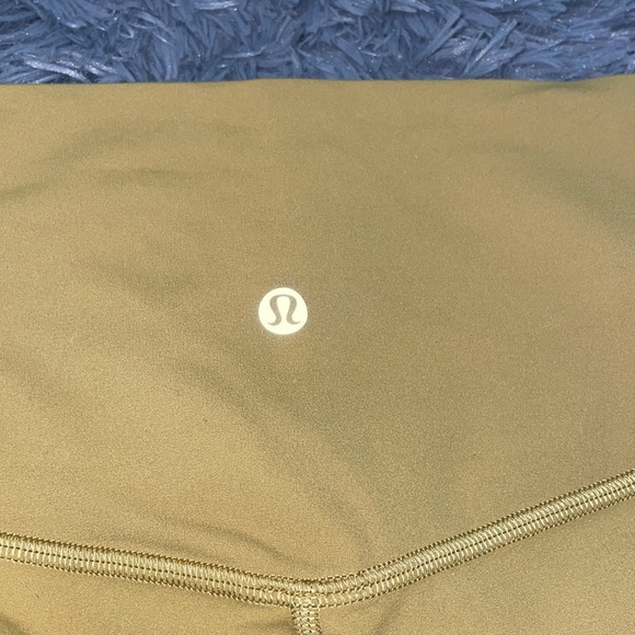 WORN ONCE LULULEMON ALIGN LEGGINGS! - Picture 3 of 3